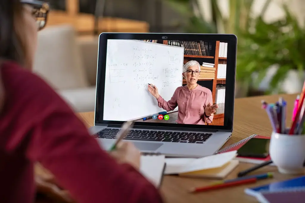 Session Express -  Stratégies d'animation efficaces pour une classe virtuelle